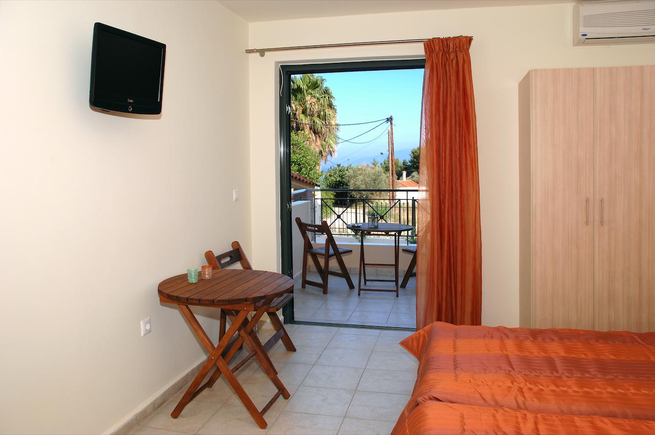 Achladi Beach Room photo